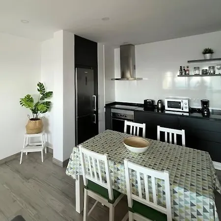 Apartment Moderno Frente Al Mar Puerto de la Cruz (Tenerife)
