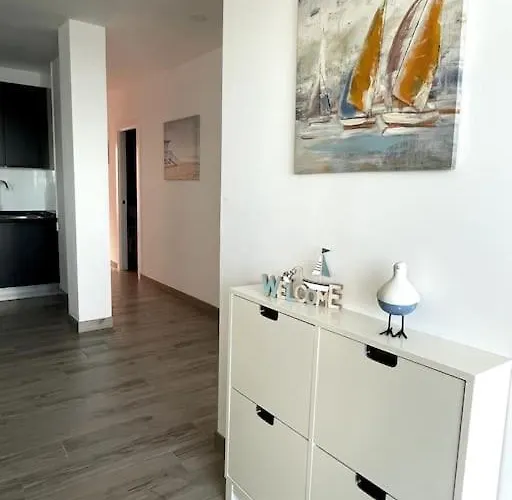 Moderno Frente Al Mar *