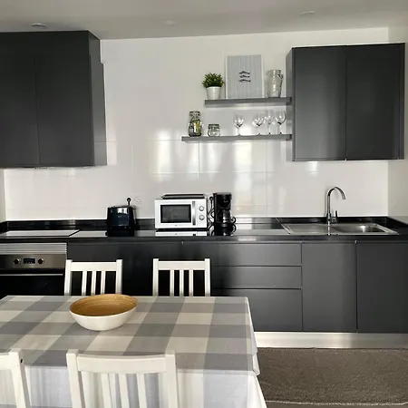 Moderno Frente Al Mar *